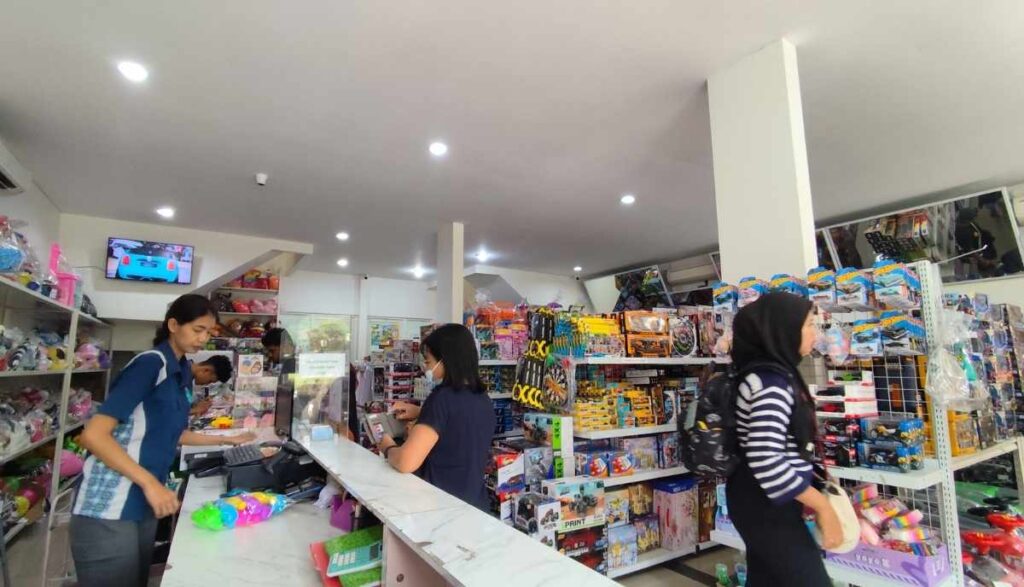 Warung Kopi di Jalan Ir Juanda: Saingan Rival Saat Citimall Datang